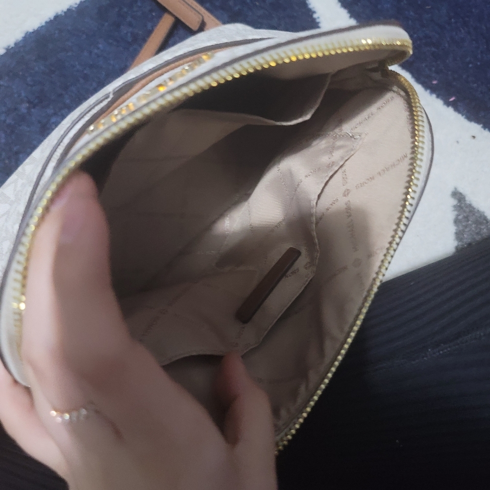 Purse - Picture 4 of 5